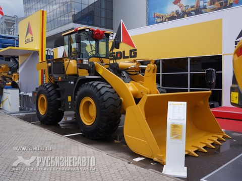 Дорожно-строительная техника Фронтальные погрузчики Погрузчик SDLG LG953N фото