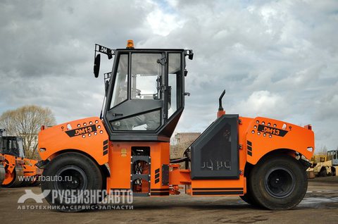 Дорожно-строительная техника Катки дорожные DМ-13-SP Каток дорожный пневмошинный самоходный Фото 2