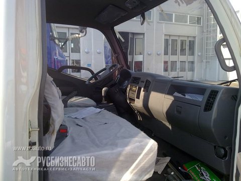 Фургоны и бортовые Фургоны Фургон из сэндвич панелей на шасси Foton 1061 Фото 5